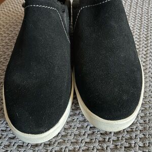 Womens Black Slip-On Suede Shoes